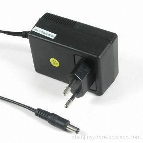 18W Switching Power Adapter with 100-240V AC, 12V/1.5A Output for CCTV Security Products